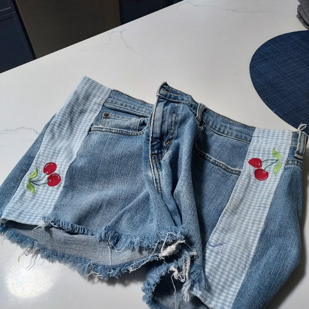 Vintage levis cutoff short with custom edit à la Calvin Klein